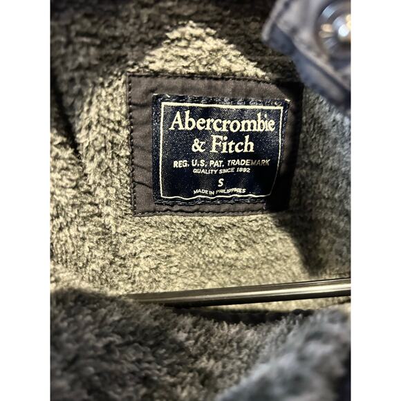 Abercrombie and Fitch gray fleece pullover jacket asymmetric snap women's small - Picture 4 of 6